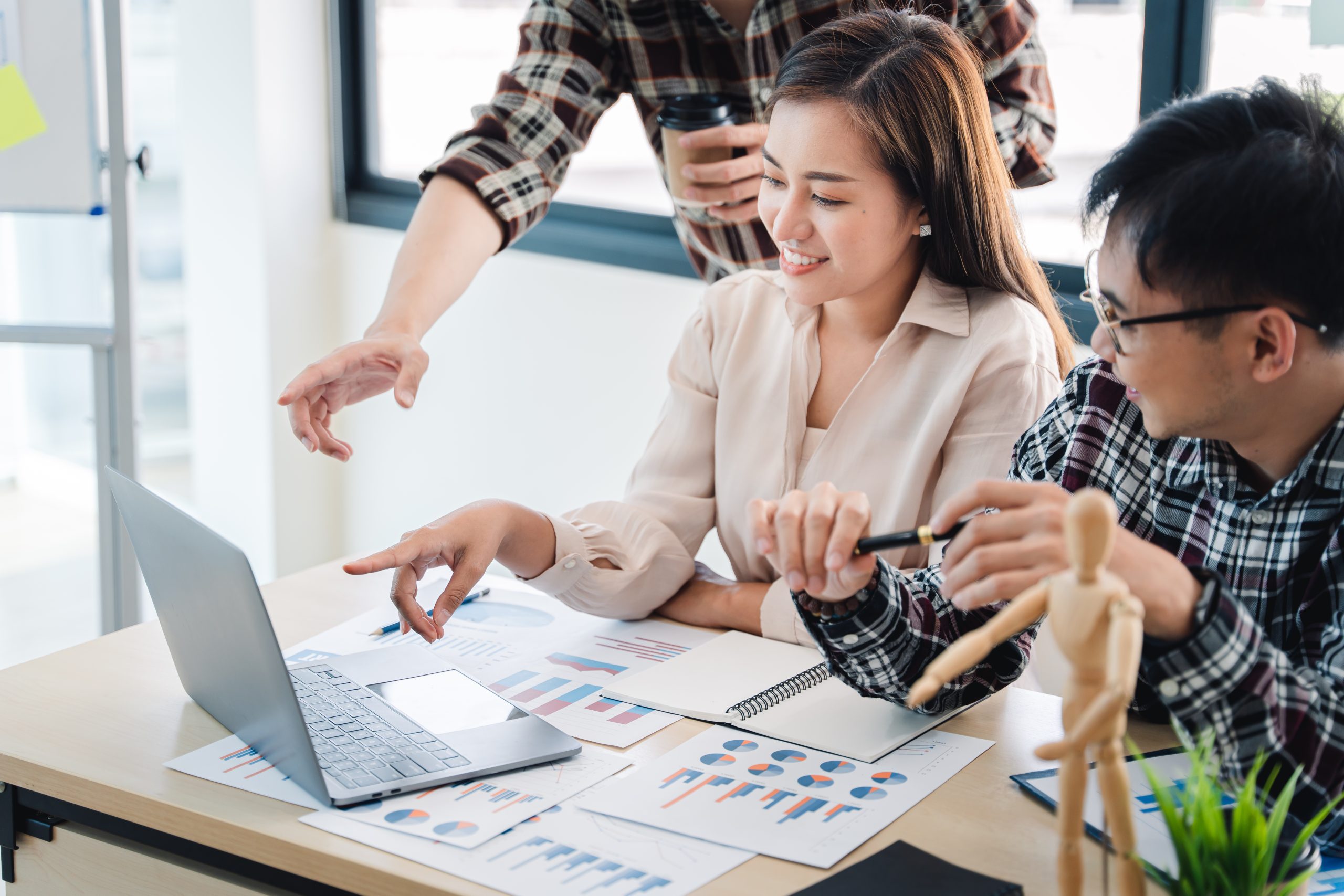 SEO experts and digital marketing team planning a custom SEO strategy for business growth